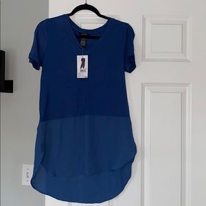 Brand new flowy top